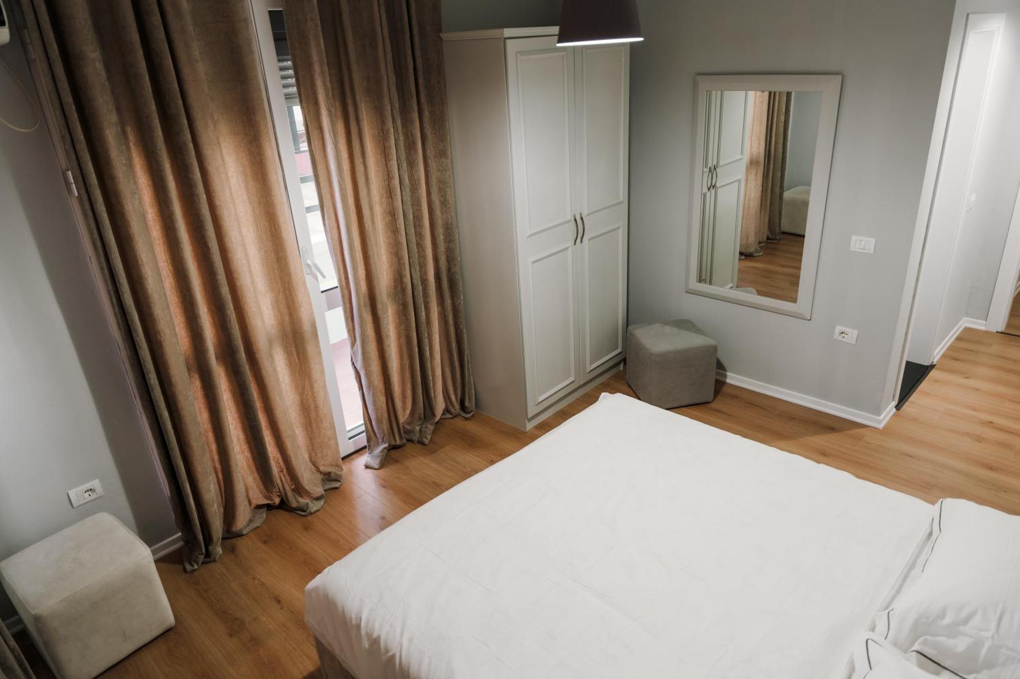Urban Hotel Tirana Zewnętrze zdjęcie